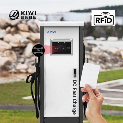 Estación de carga pública para vehículos eléctricos al aire libre con interfaz CHAdeMO tipo 2 de CCS