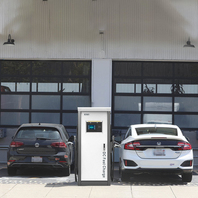 Cargador de automóviles eléctricos de aparcamiento de hoteles 120KW CCS a GBT Carga rápida con protección IP54