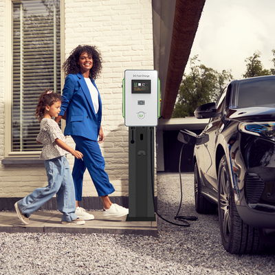 Cargador de automóviles eléctricos OEM Nivel 3 Montado en la pared 30kW cargador rápido de CC CCS1 CCS2 GB/T