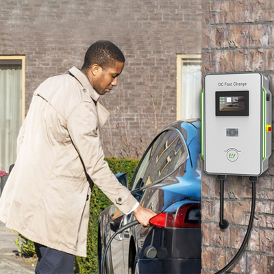 Cargador rápido de 30kW DC para Hyundai Ioniq 5 en el parque de atracciones KIWI Supermercado Jardín de infantes