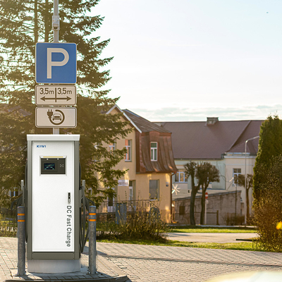 Estación de carga rápida para automóviles eléctricos de 3 fases de 120kw Chademo CCS1 CCS Tipo 2 Cargador de EV de CC rápido