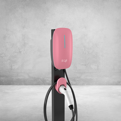 Cargador de automóviles eléctricos portátil de carga rápida de 7 kW CC 220V con detección de temperatura de conexión y soporte de piso montado en la pared